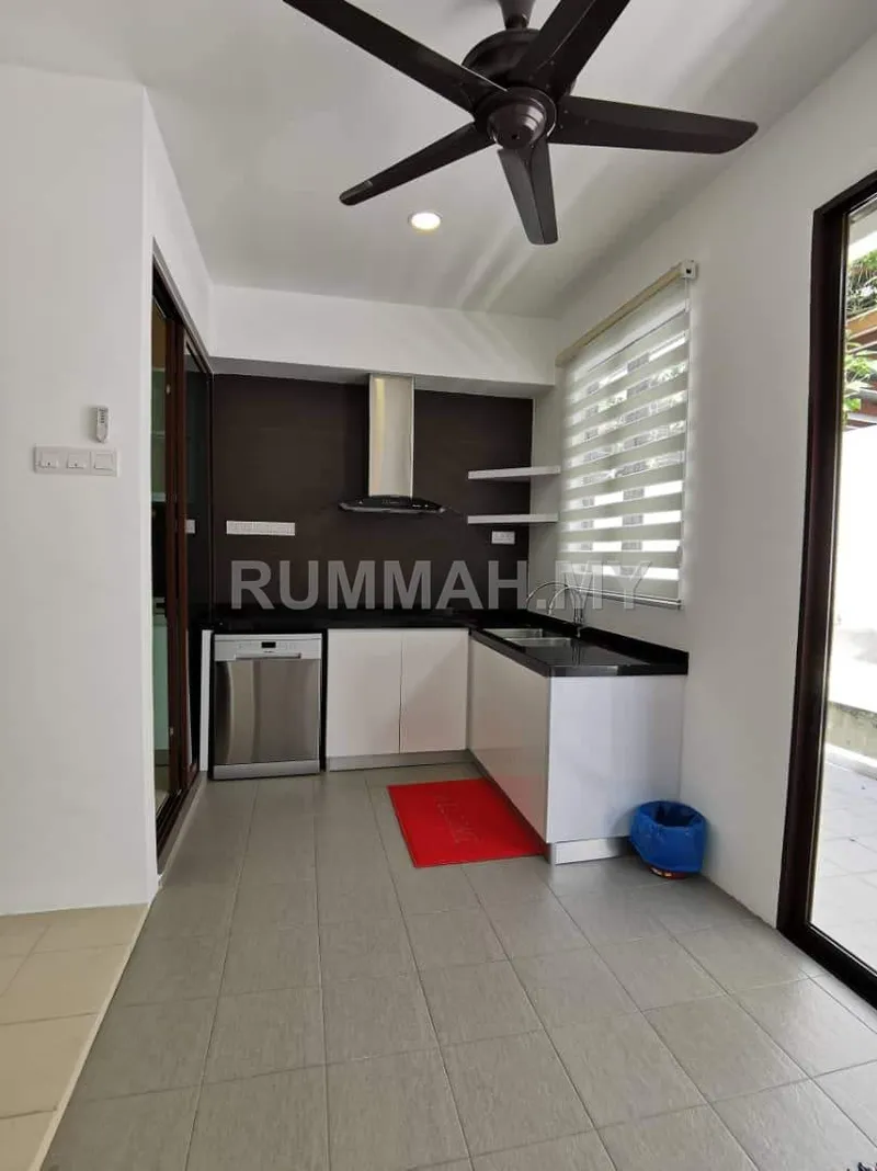house in Batu Ferringhi, Penang — photo 3
