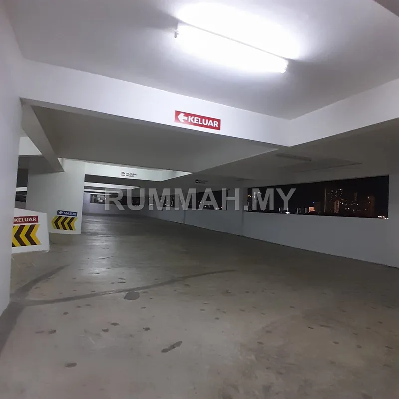 3-bedroom condo in Jelutong, Penang for rent — Affordable Rental • Strategic Location! Jelutong - For Rent!