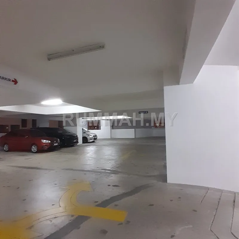 condo in Jelutong, Penang — photo 3