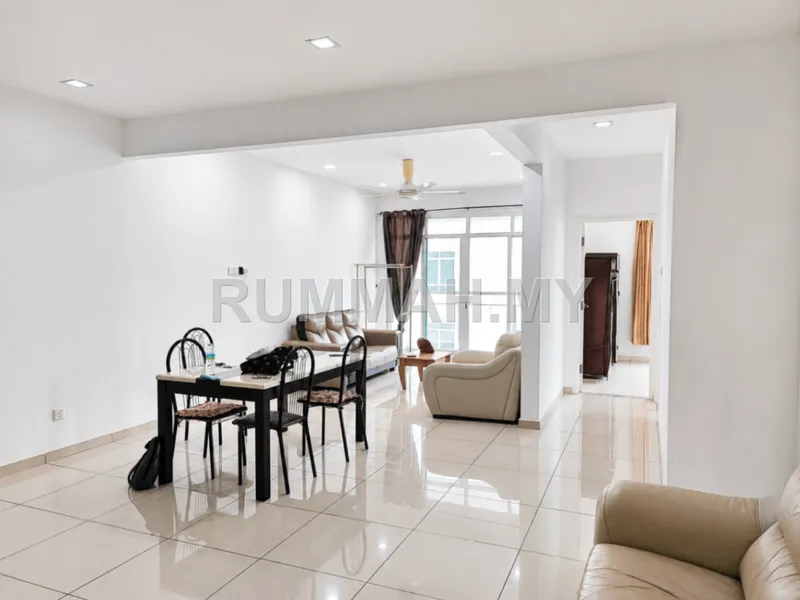 3-bedroom condo in Bayan Baru, Penang for rent — Arena Residence Bayan Baru 1250sf 2 Car Park Furnished & Renovated