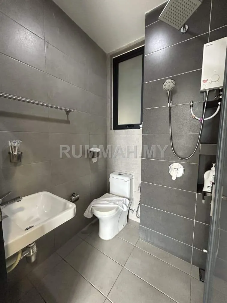 condo in Jelutong, Penang — photo 2