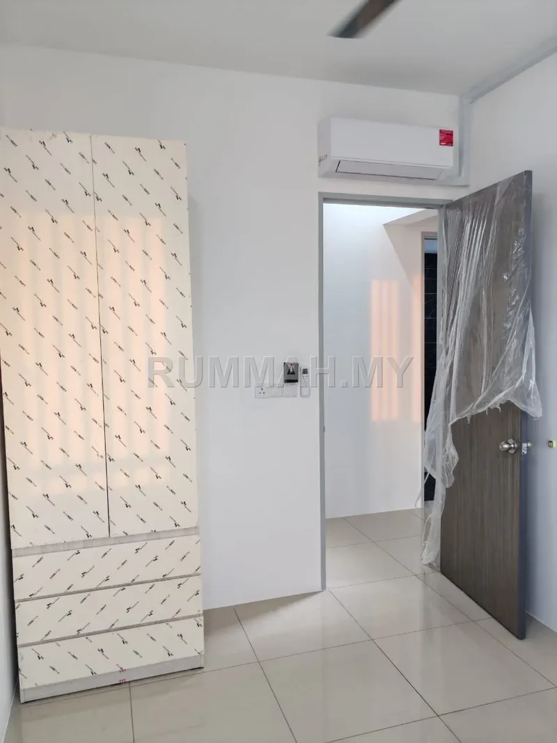 condo in Gelugor, Penang — photo 3