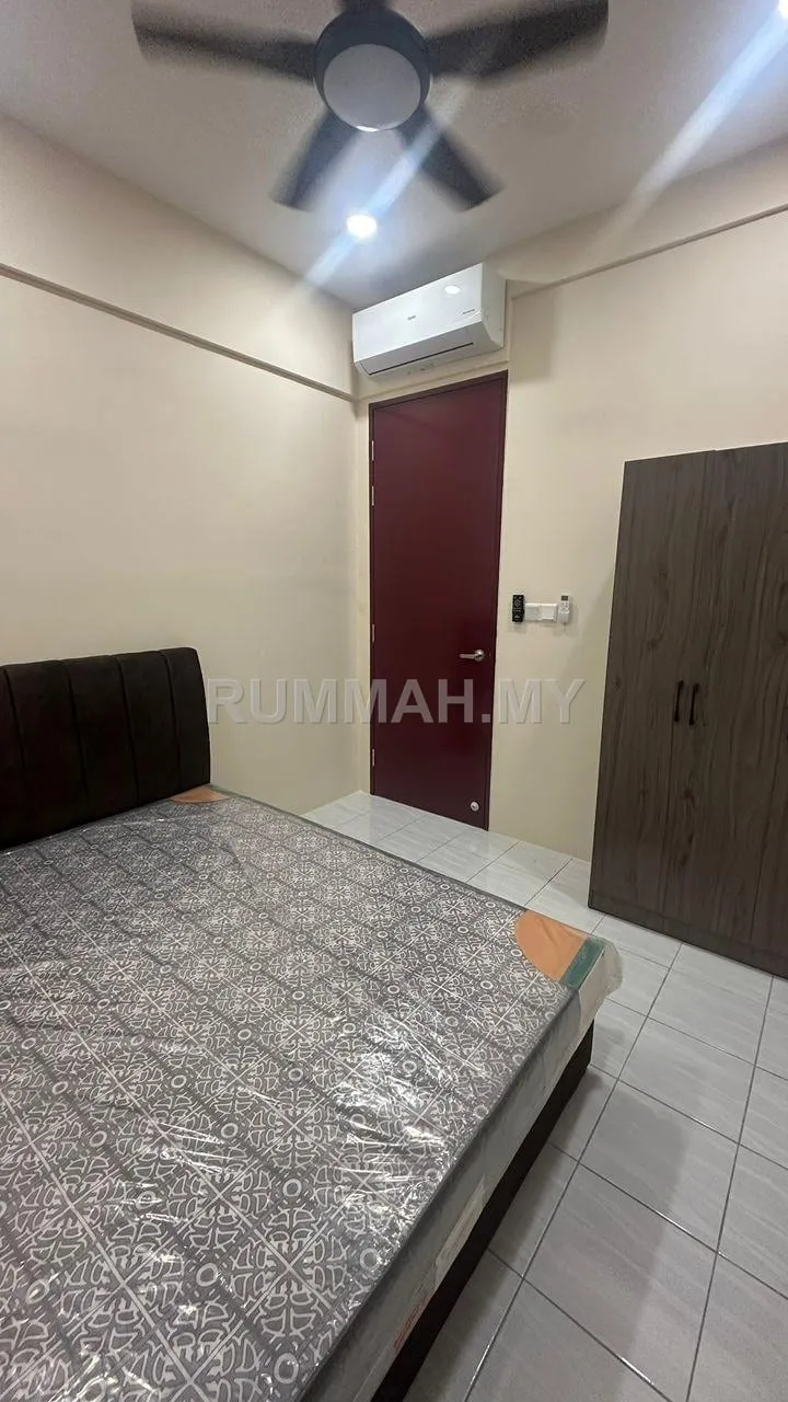 condo in Gelugor, Penang — photo 3