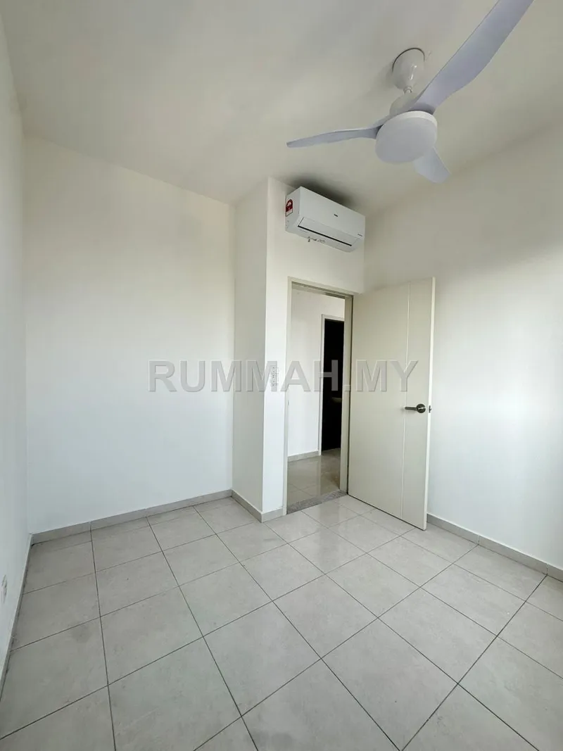 condo in Gelugor, Penang — photo 3