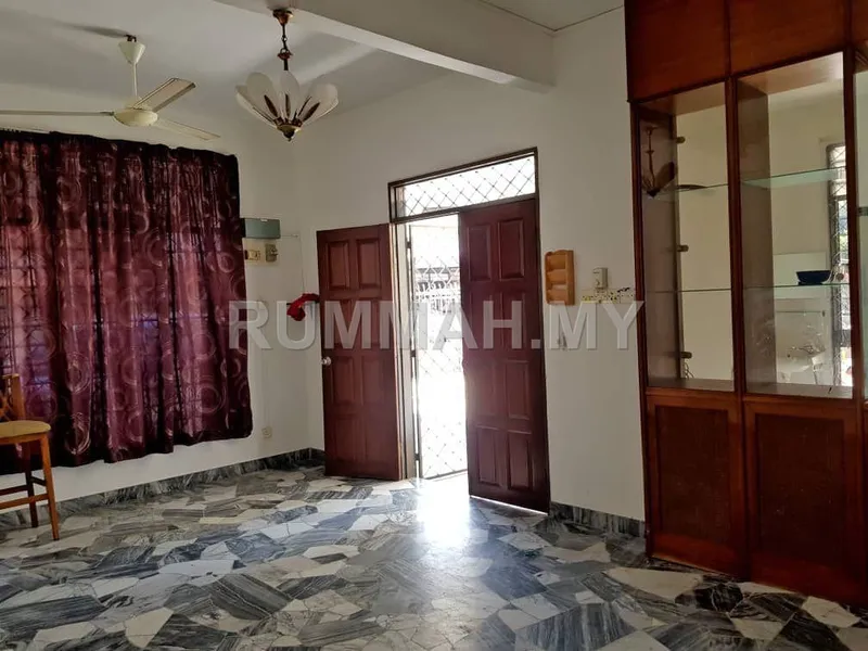 house in Tanjung Tokong, Penang — photo 2