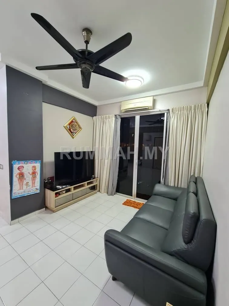 3-bedroom condo in Bayan Lepas, Penang for sale — Putra Place @ Bayan Lepas, 1CarPark