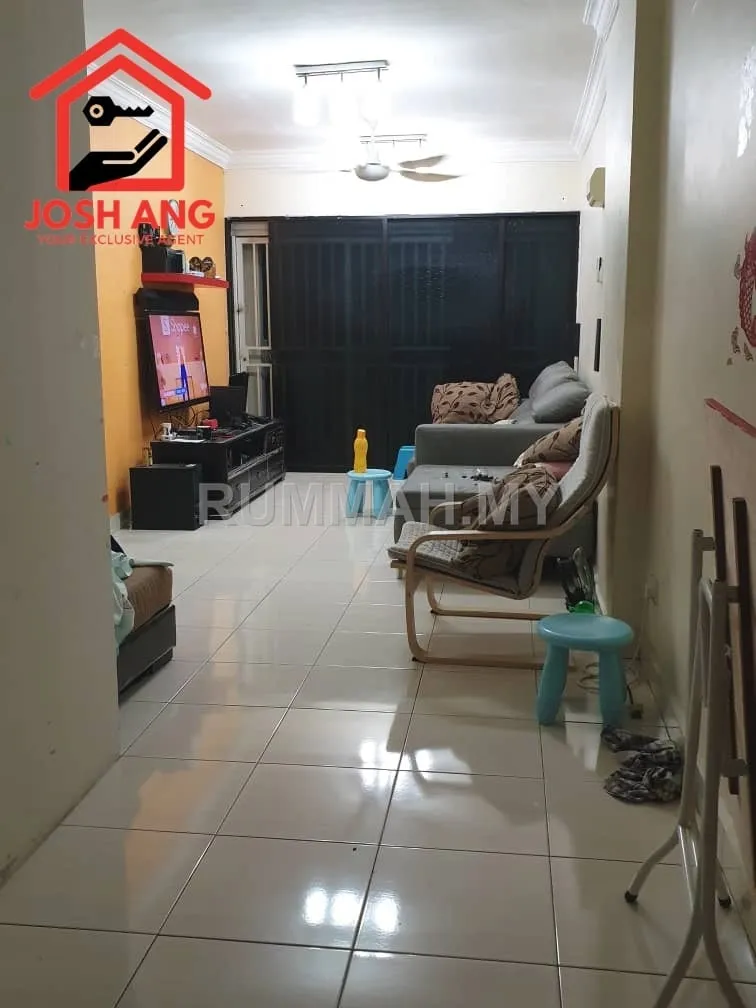 3-bedroom condo in Jelutong, Penang for sale — Serina Bay near Karpal Singh Drive 900sf Fully Furnished 2 Car parks