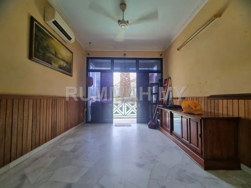 3-bedroom house in Tanjung Bungah, Penang for sale — Villa Bunga Telang Townhouse Tanjung Bungah Low Density 