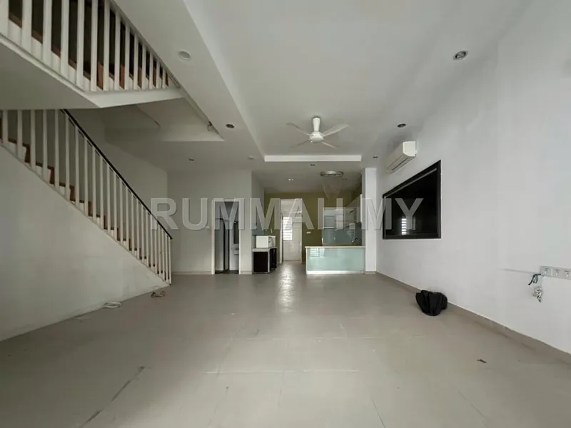 6-bedroom house in Tanjung Bungah, Penang for sale — 2 Permai 3 Storey Terrace Tanjung Bungah 