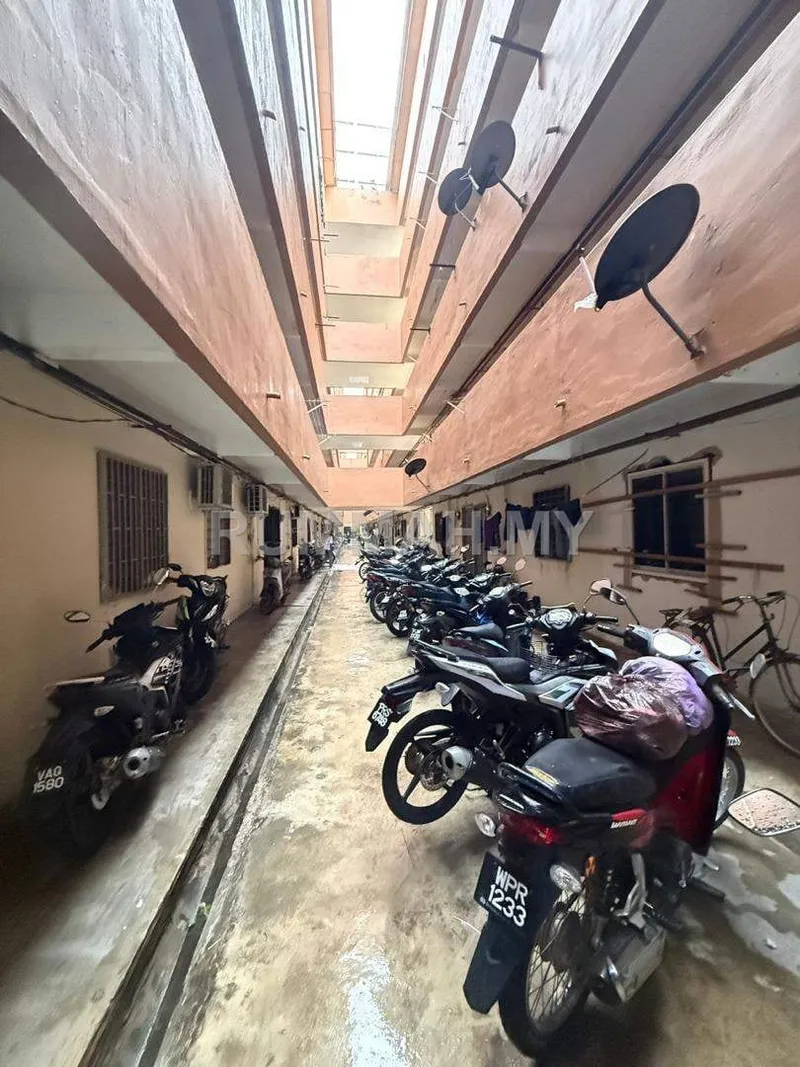 Ground Floor Taman Seruling Emas Flat @ Sungai Jawi ✨ Super Rare Unit For Sale
