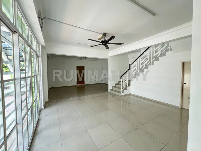 4-bedroom house in Air Itam, Penang for rent — 2 Storey Terrace House @ Jalan Goh Guan Ho Ayer Itam corner unit
