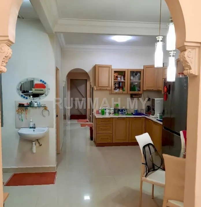 house in Tanjung Tokong, Penang — photo 3
