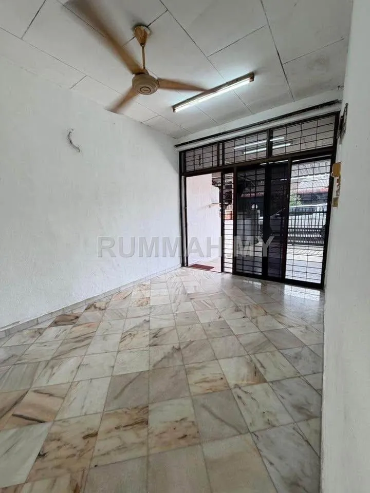 house in Permatang Tinggi, Penang — photo 2