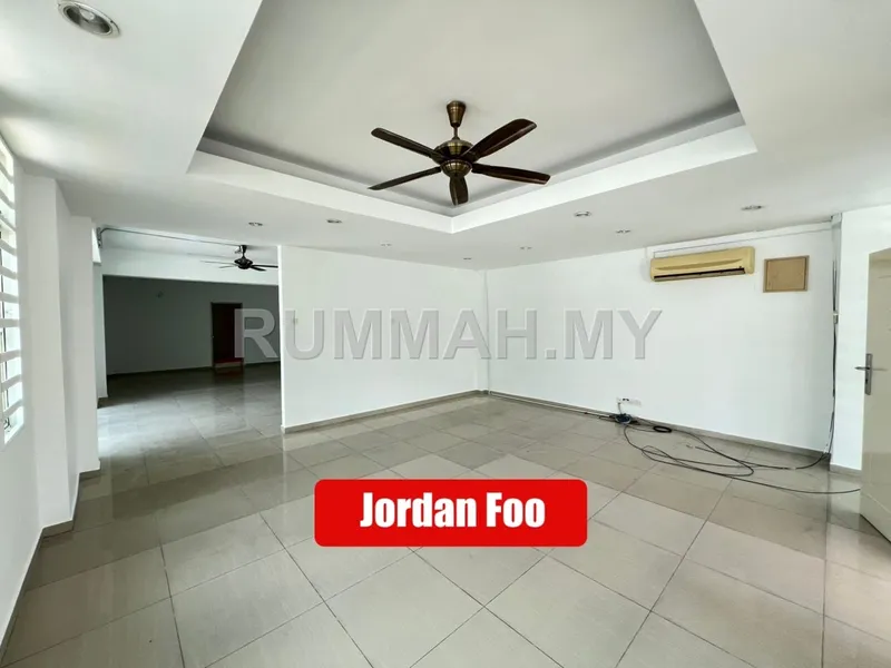 3-bedroom house in Air Itam, Penang for rent — 2 Storey Terrace Corner Jalan Goh Guan Ho Land 3500sf Air Itam