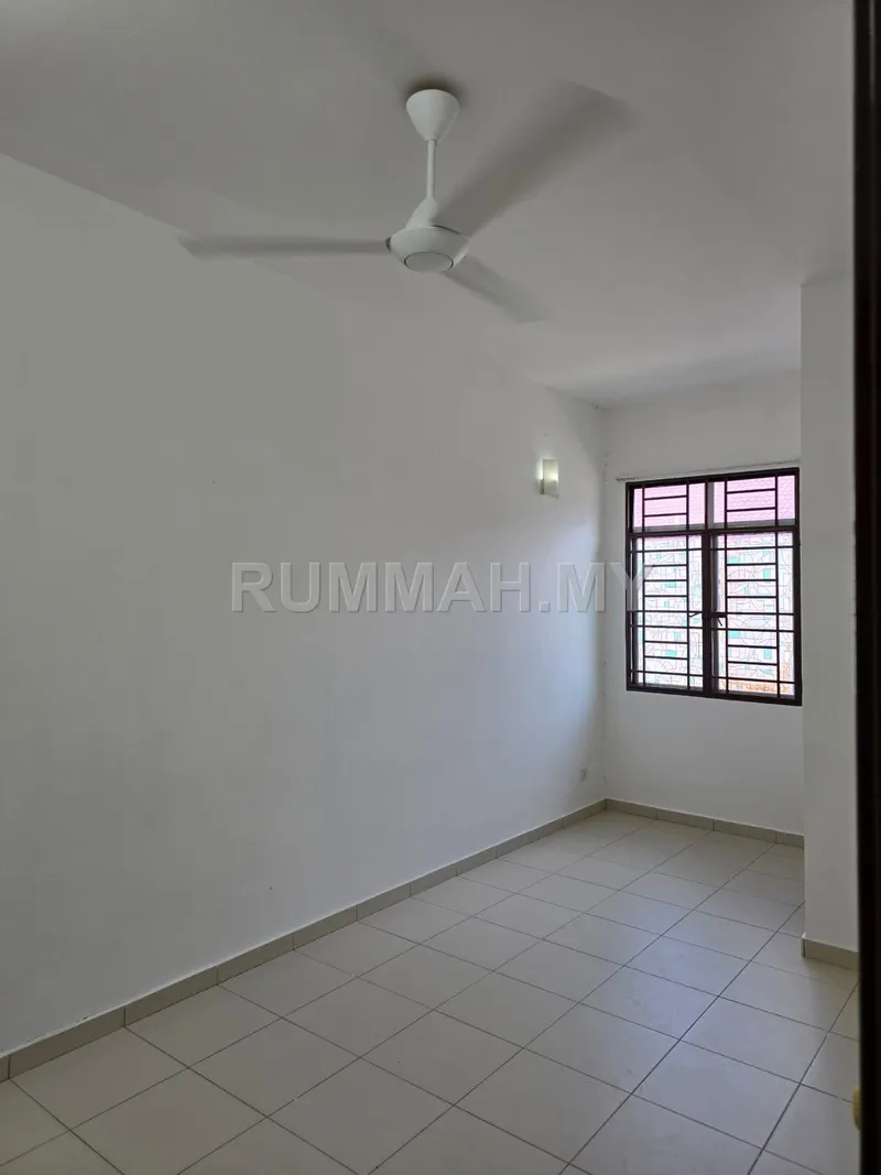 4-bedroom house in Bayan Lepas, Penang for rent — Setia Vista Tingkat Relau 6, 11900, Penang
