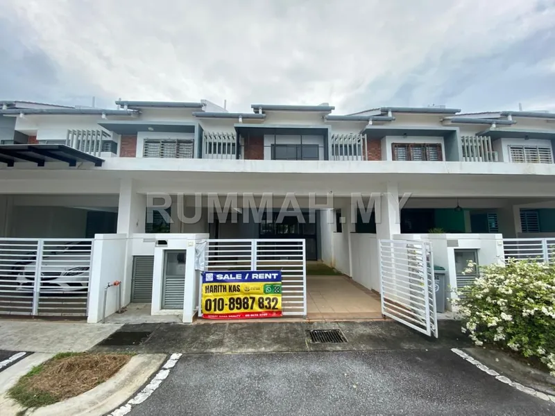 4-bedroom house for sale in Nilai, Negeri Sembilan - 2-Storey Terraced House @ Laman Mawar, Nilai