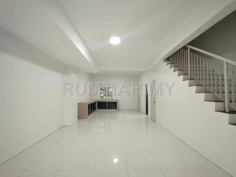 house in Cybersouth , Selangor — photo 2