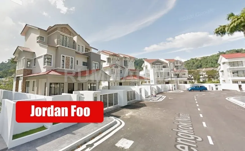 5-bedroom house in Bayan Lepas, Penang for sale — 3 Storey Semi D Lengkok Nuri Setia Pearl Isle of palm 3520sf Best Buy