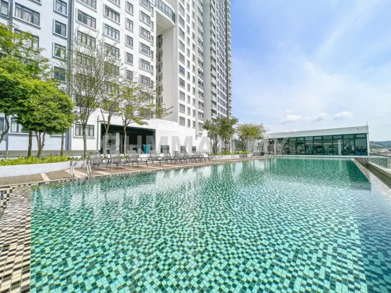 3-bedroom condo in Serdang , Selangor for rent — Condo Seri Kembangan Serdang 