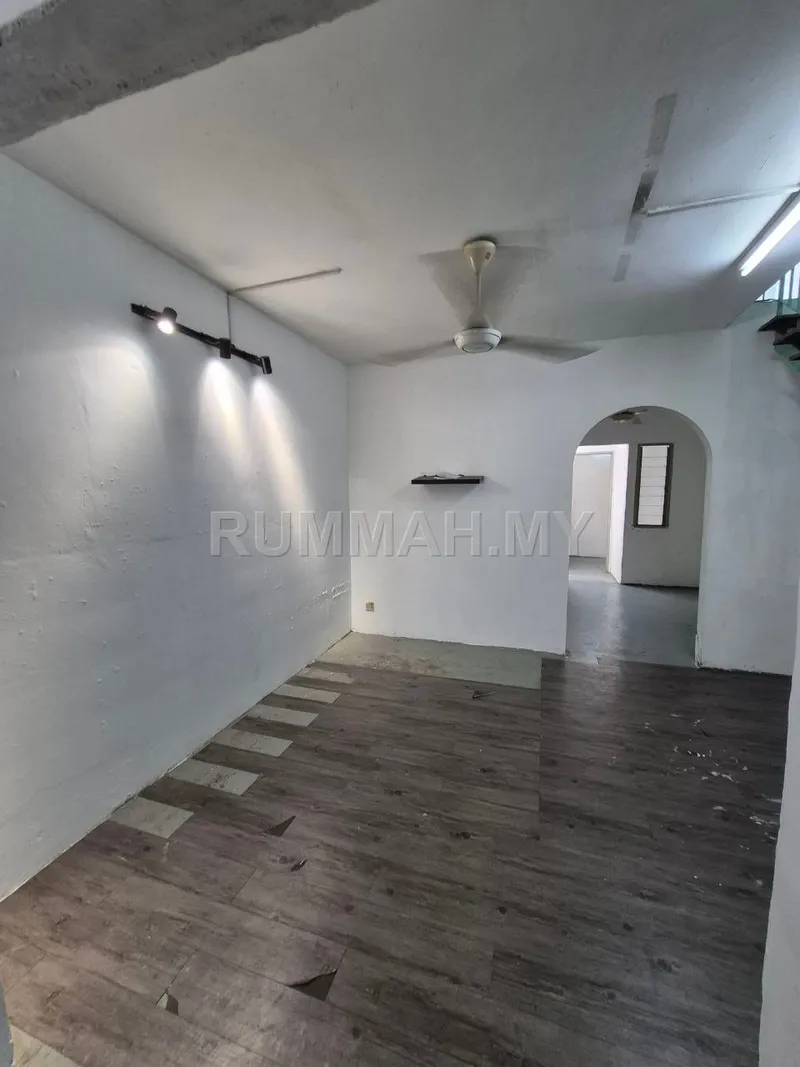 house in Taman Subang Baru, Shah Alam, Selangor — photo 2