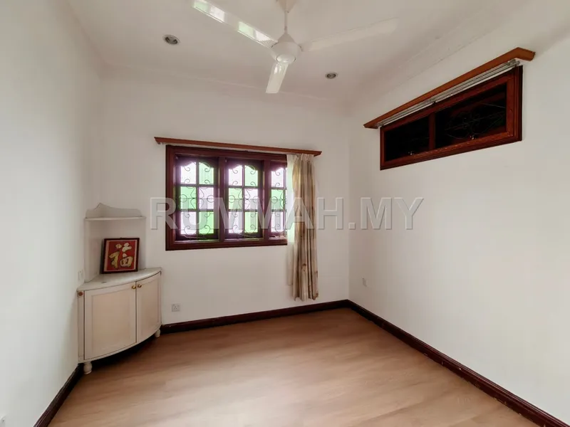 house in Tanjung Bungah, Penang — photo 2