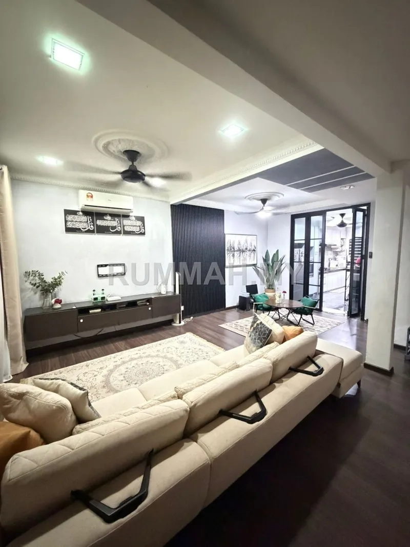 house in  Impian Jaya, Saujana Impian Kajang, Selangor — photo 2