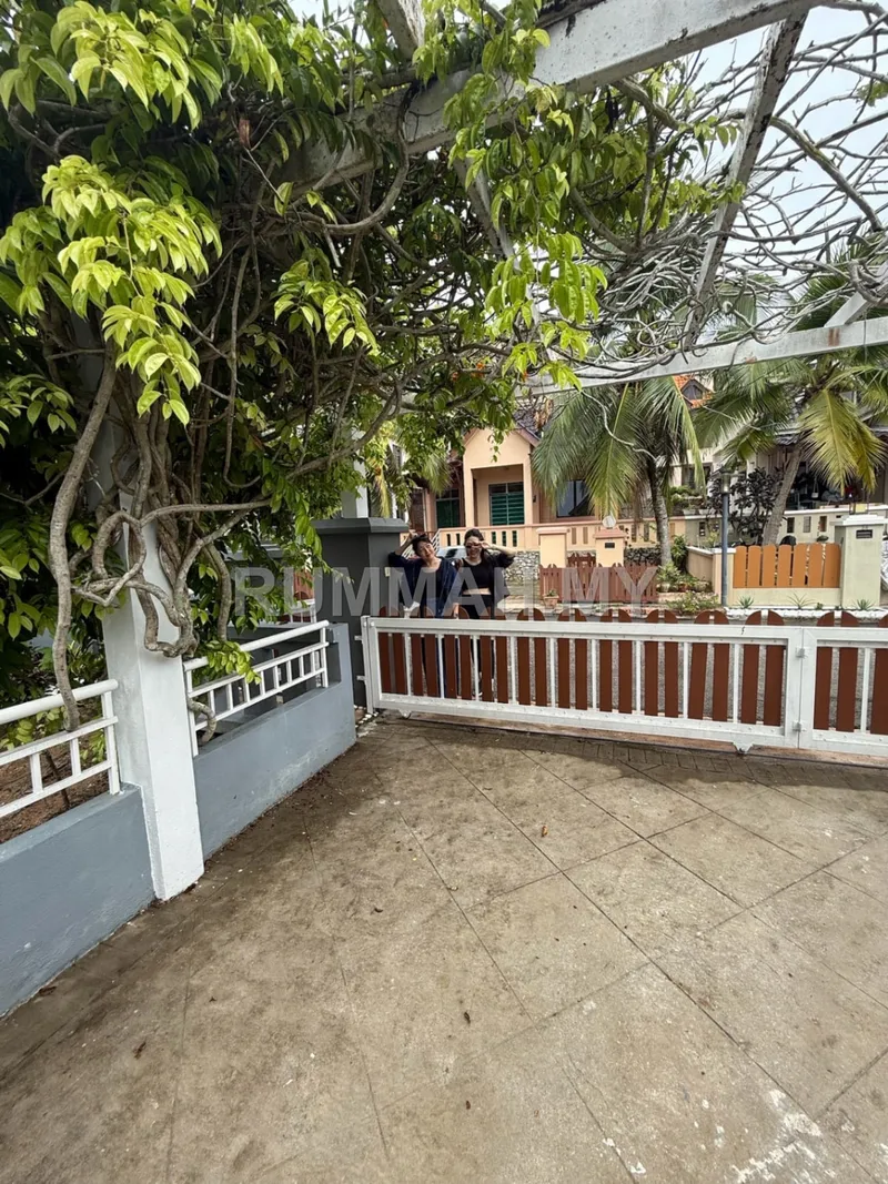 house in Batu Ferringhi, Penang — photo 3