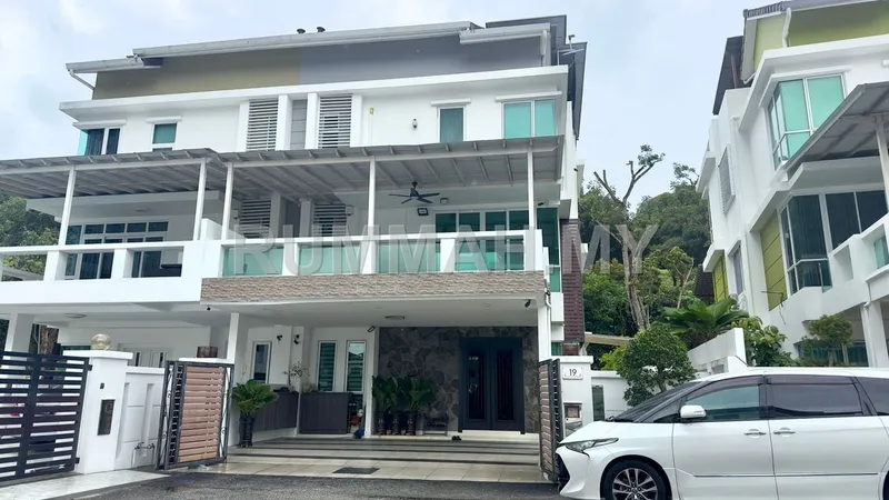 5-bedroom house for sale in Bayan Lepas, Penang