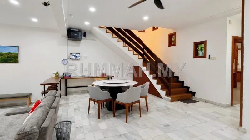 house in Tanjung Tokong, Penang — photo 2