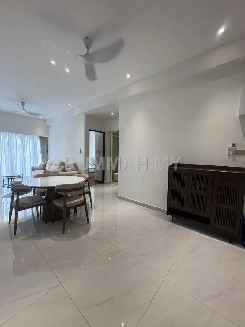 condo in Pulau Tikus, Penang — photo 2