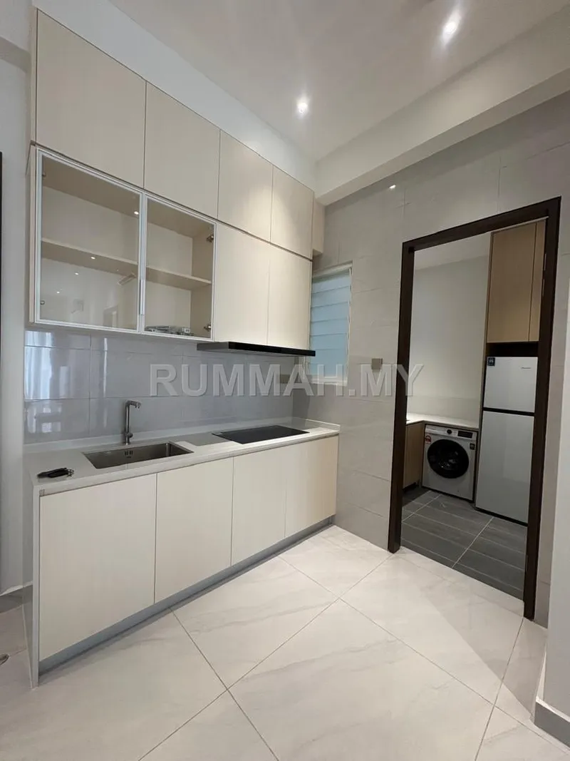 condo in Pulau Tikus, Penang — photo 3