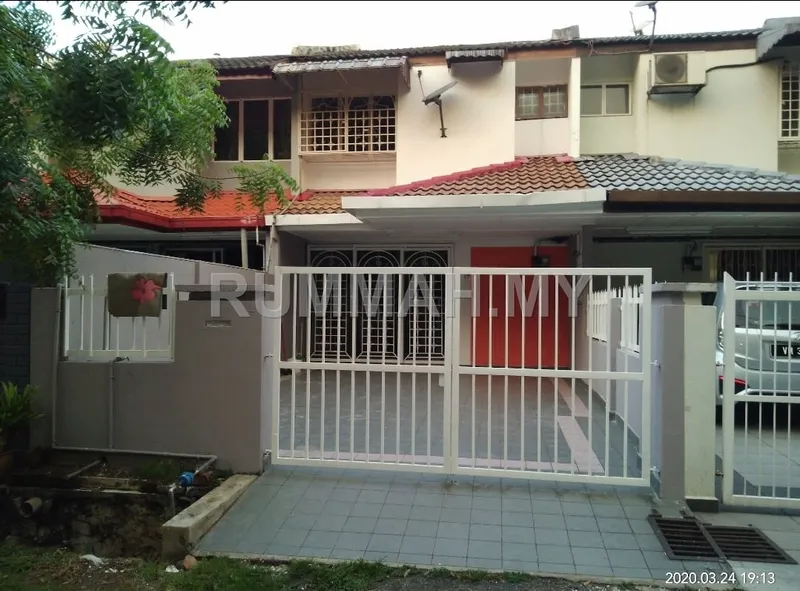 Facing Open Double Storey Terrace, Taman Ampang Indah, Ampang