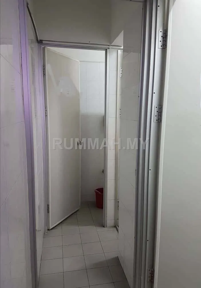commercial in Jelutong, Penang — photo 3