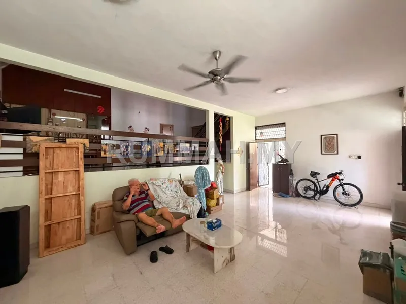 4-bedroom house for sale in Jelutong, Penang - Bukit Dumbar semi D