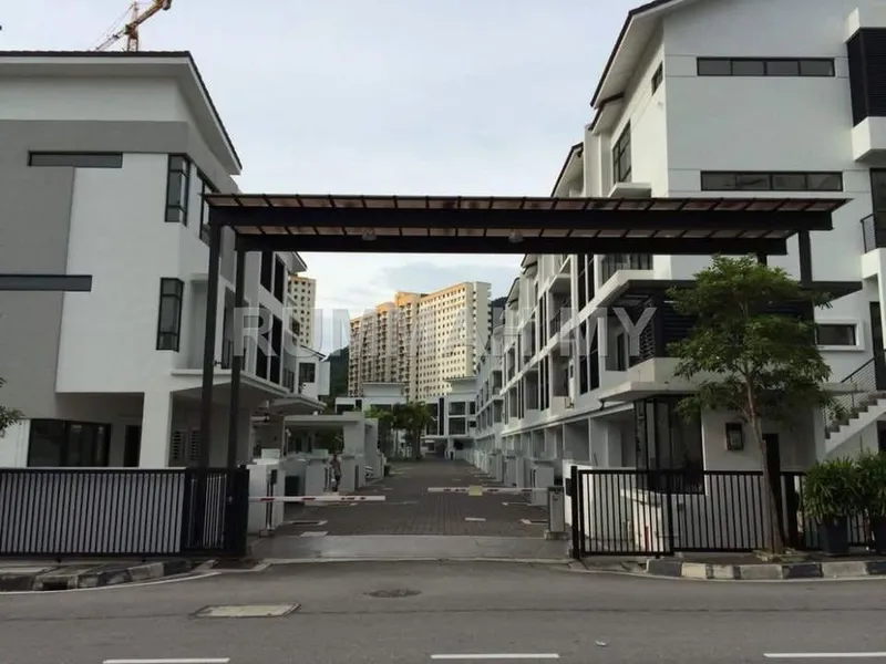 5-bedroom house for sale in Bukit Jambul, Penang - Vista Jambul 3 Storey Semi D