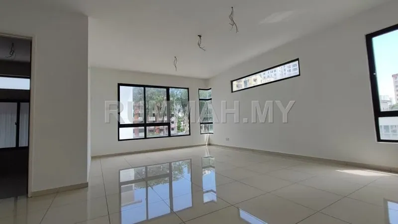 house in Bukit Jambul, Penang — photo 3