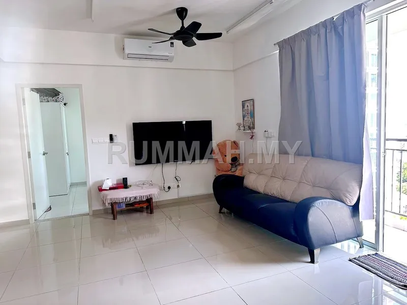 3-bedroom condo in Gelugor, Penang for rent — Ideal Residency @ Gelugor For Rent 