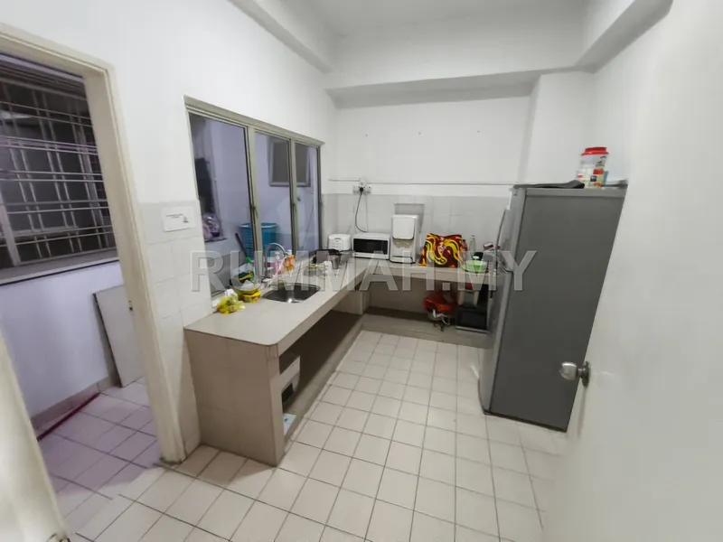 condo in Bandar Sunway, Selangor — photo 3