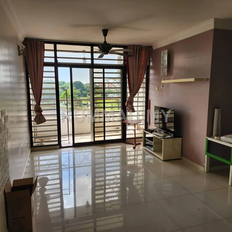 3-bedroom condo for sale in Sungai Ara, Penang - Pearl Garden Nice Unit 1 Car Park