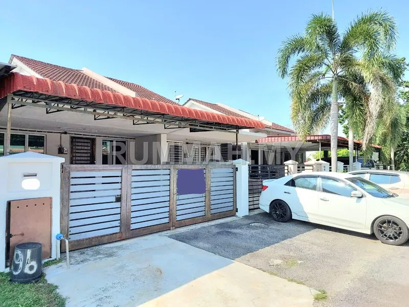Rumah Teres Setingkat Dengkil Kota Warisan (Full Loan)