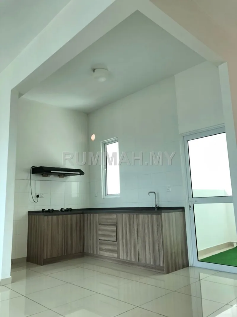 condo in Sungai Ara, Penang — photo 3