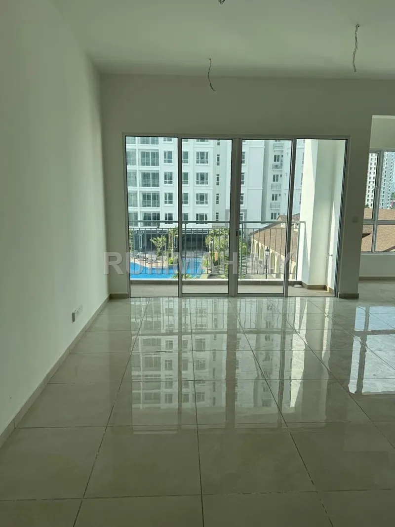 3-bedroom condo for sale in Bayan Lepas, Penang - Lucerne Residences @ Bayan Lepas, ,Pool View