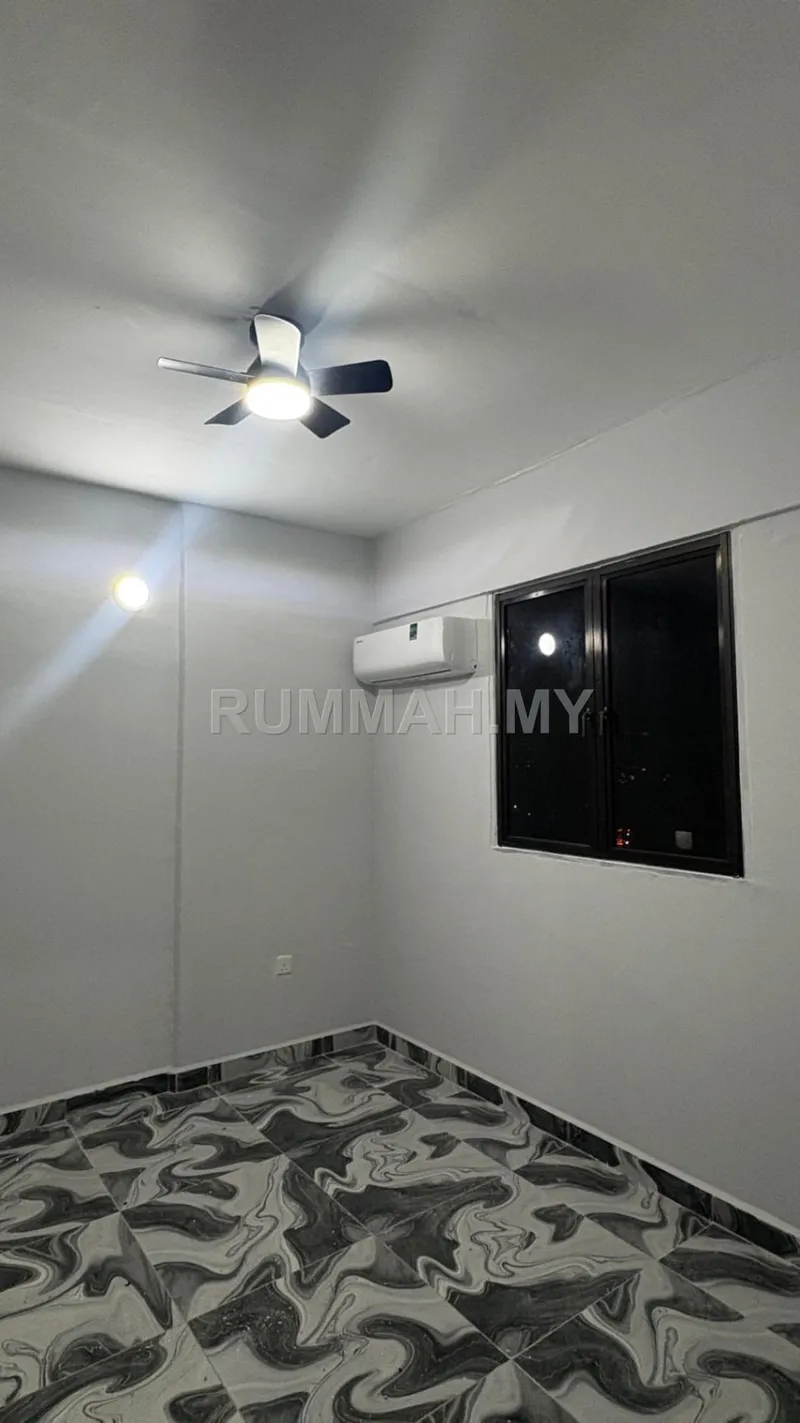 Condo for Rent @ Taman Bendera, Relau | Partially Furnished