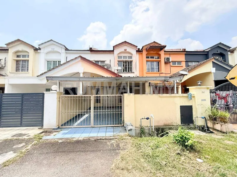 Facing Open Rumah Teres 1900 sqft