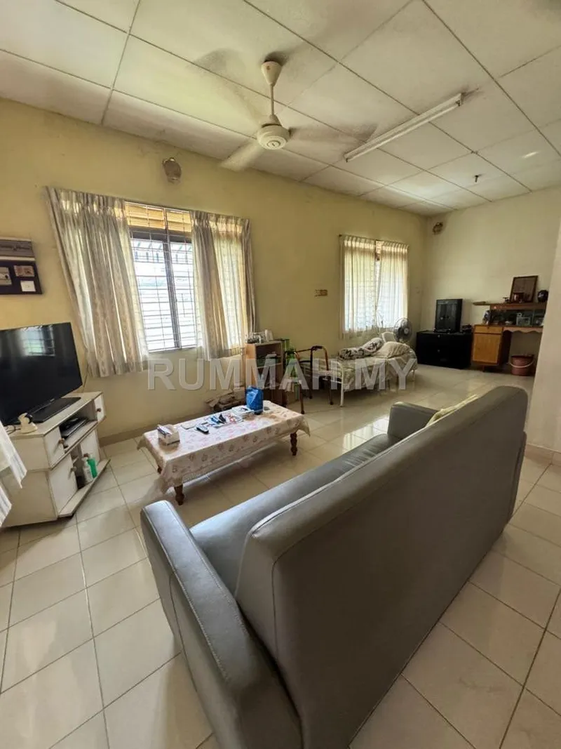 3-bedroom house for sale in Jelutong, Penang