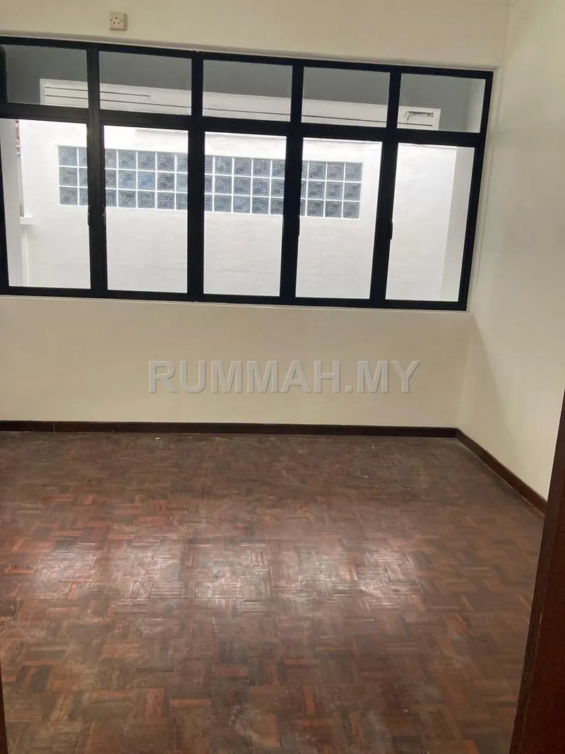 house in Sungai Nibong, Penang — photo 2