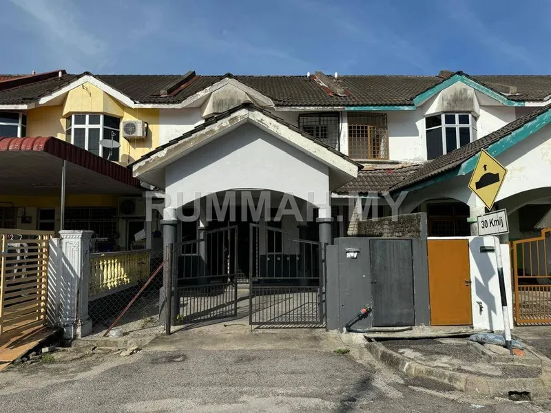 2-Storey Terraced House for Sale @ Taman Air Tawar Indah, Teluk Air Tawar | Freehold