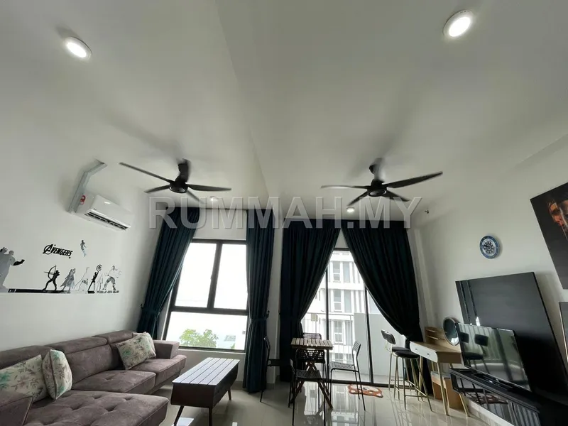 M-Vista Condo High Floor 973sf 2CP Fully Furnished Batu Maung
