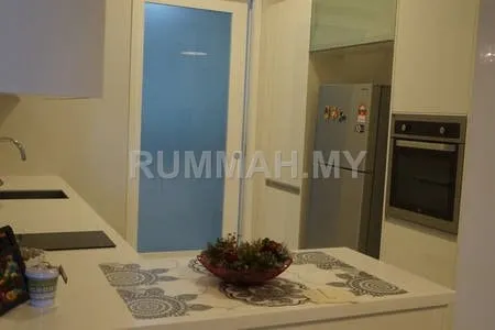 4-bedroom condo in Gelugor, Penang for rent — Relaxing Unit For Rent Immediately At Gelugor With Amazing View!!