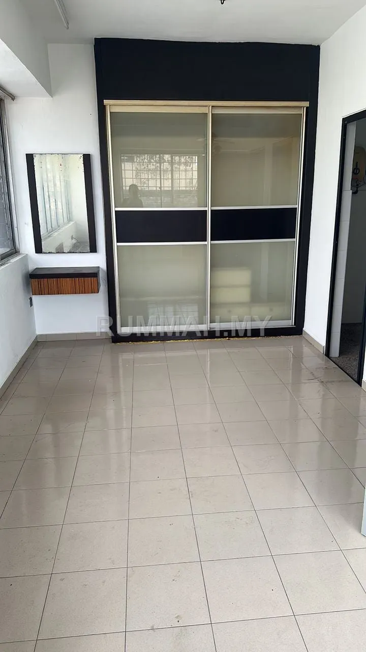 condo in Jelutong, Penang — photo 3